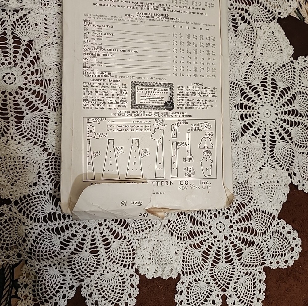 Pre WWII Women's Dress Sewing Patterns Bundle - Picture 6 of 12